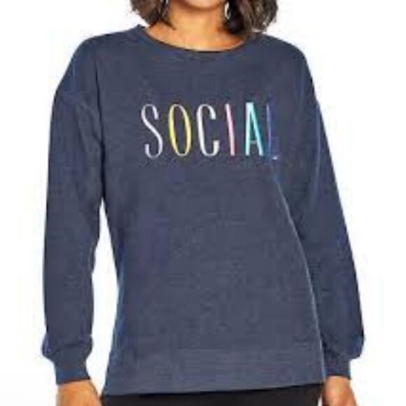 New!🏷 Wildfox sweater/sweatshirt XL super soft material Reg $108 - Picture 2 of 11